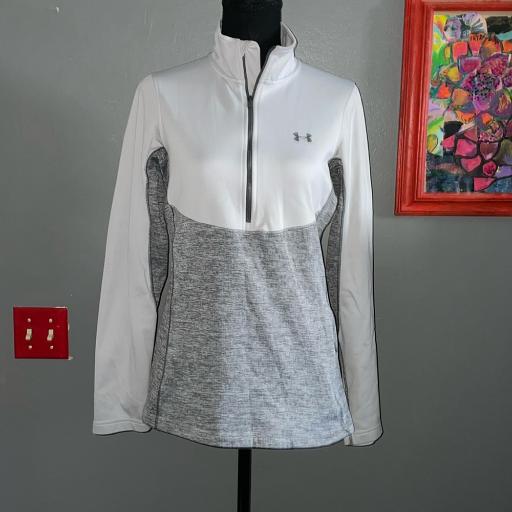 Women’s under armour performance light weight pullover M